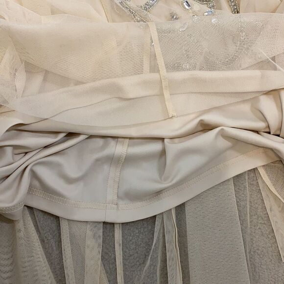 Aidan Mattox Champagne V-Neck Illusion Gown Size 2 - Picture 9 of 16